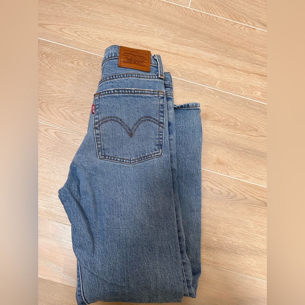 Levi’s Wedgie Jean (Size: 26)